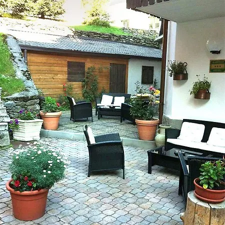 Garni Aprica
